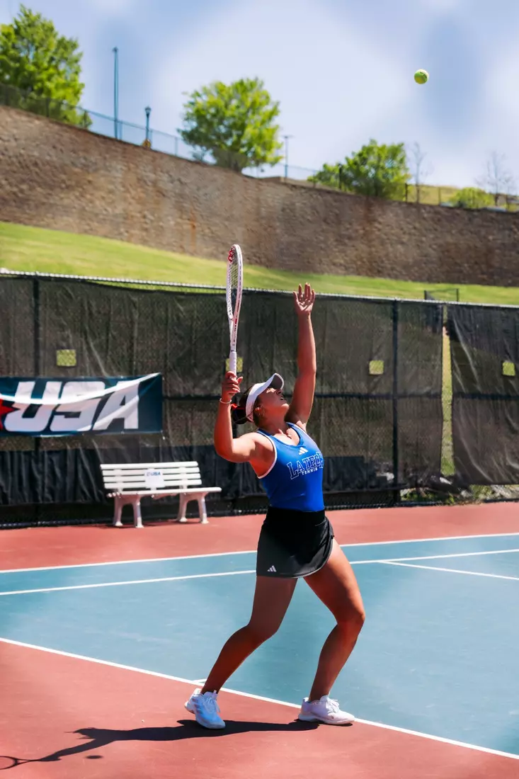 Bulldogs blank Lady Toppers, 4-0, advance to CUSA Tournament semifinals