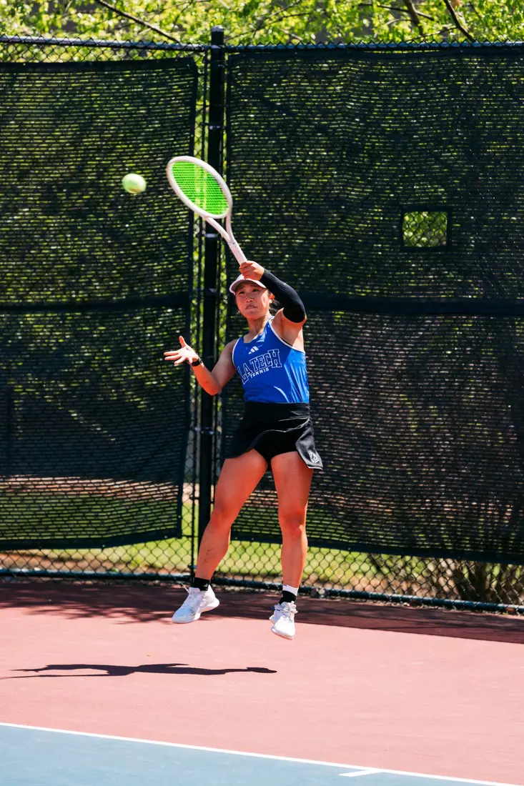 Bulldogs blank Lady Toppers, 4-0, advance to CUSA Tournament semifinals