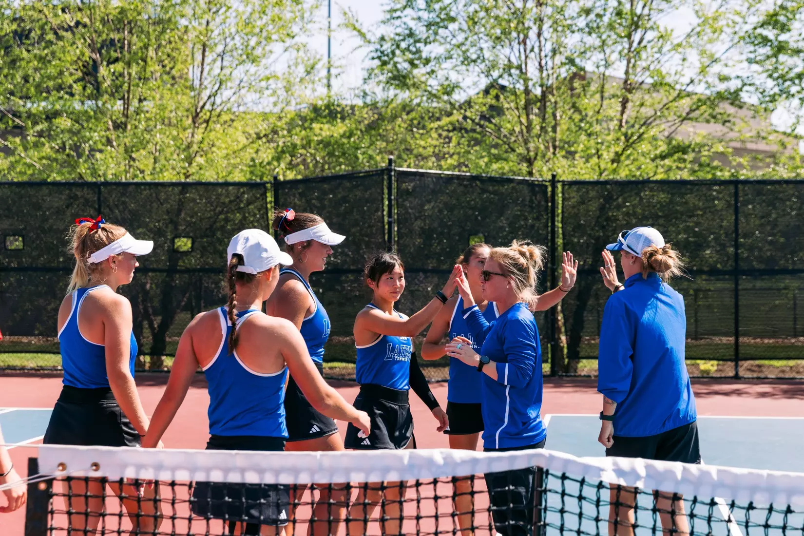 Bulldogs blank Lady Toppers, 4-0, advance to CUSA Tournament semifinals