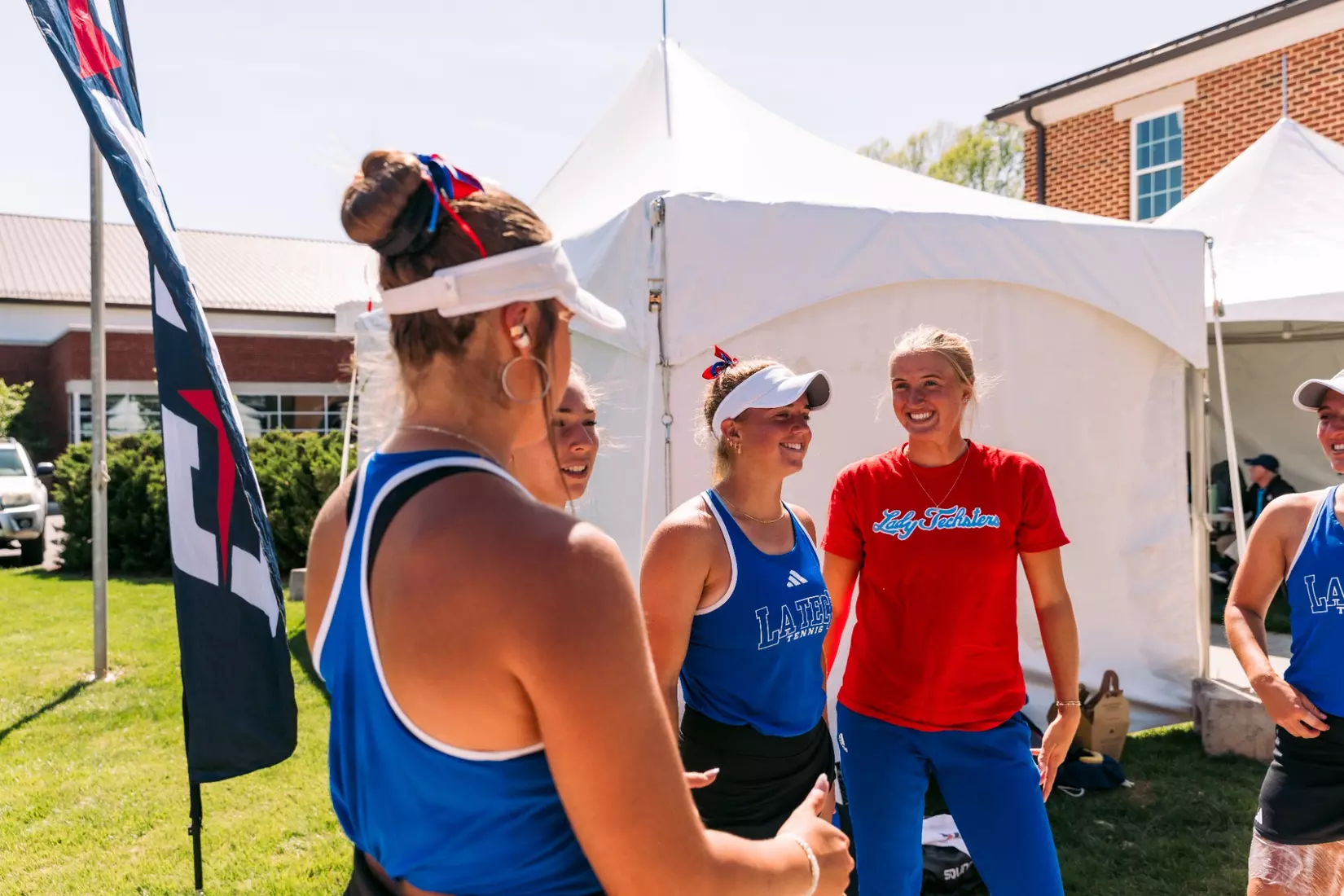 Bulldogs blank Lady Toppers, 4-0, advance to CUSA Tournament semifinals