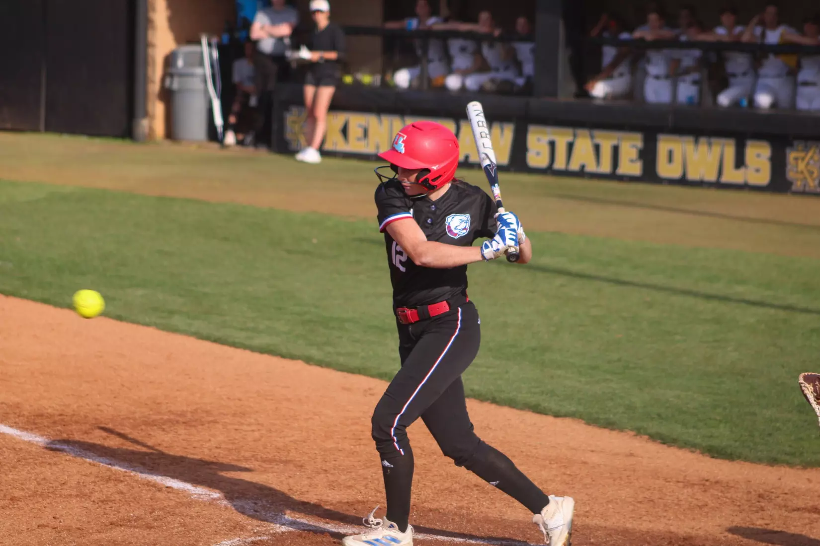Bulldogs blank Owls 4-0 in series opener.