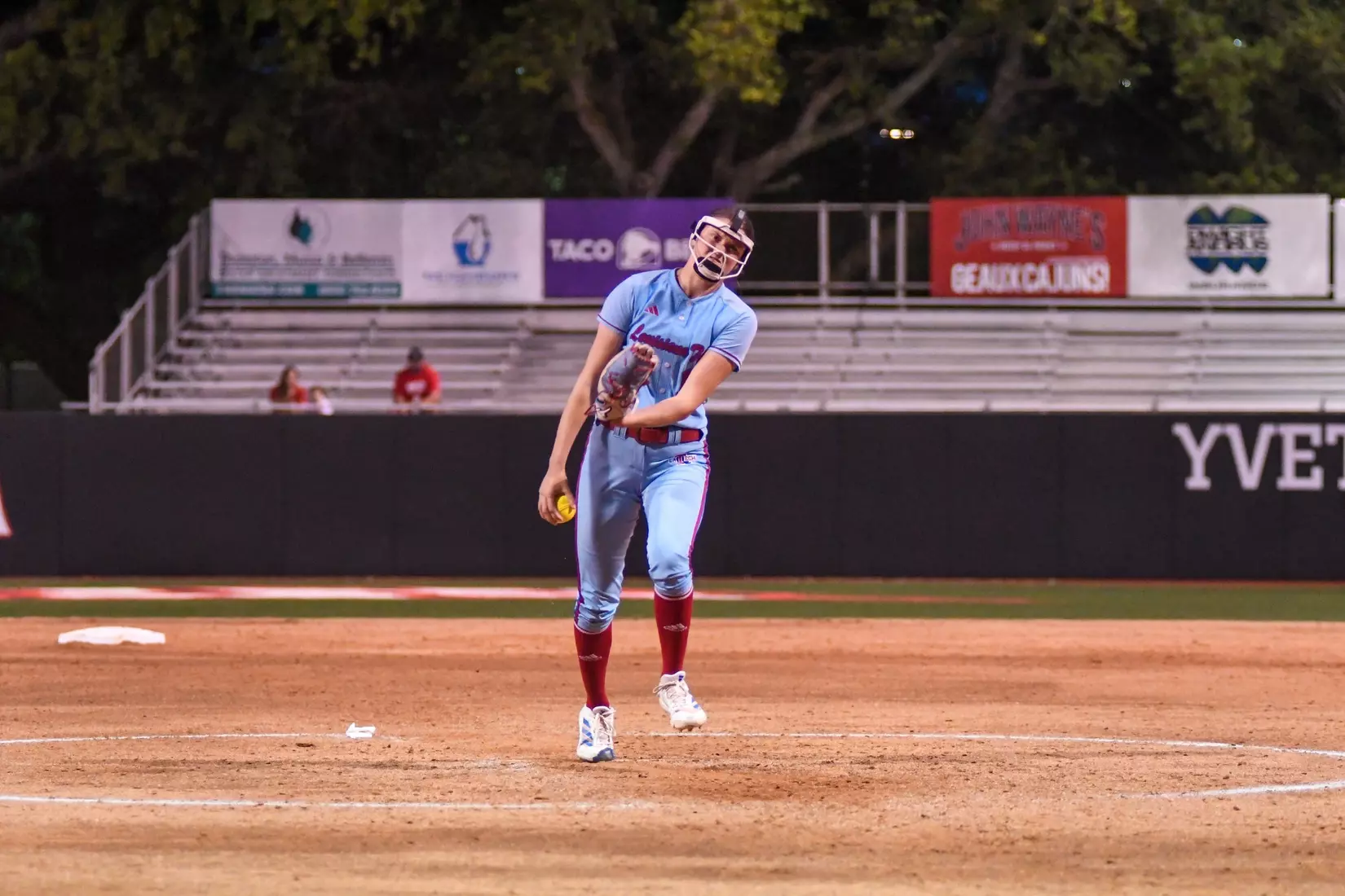 Bulldogs Fall to Rajin' Cajuns 3-0 in Lafayette.
