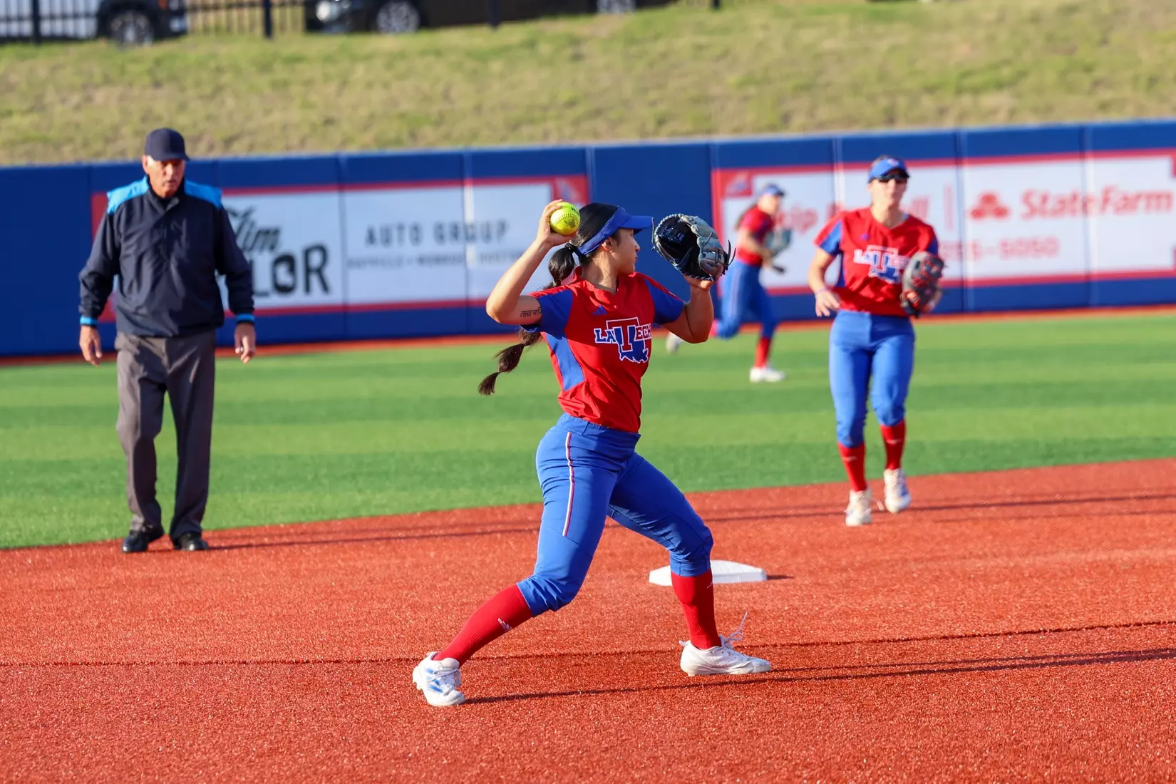 LA Tech defeats ULL 2-1 on Tuesday night.