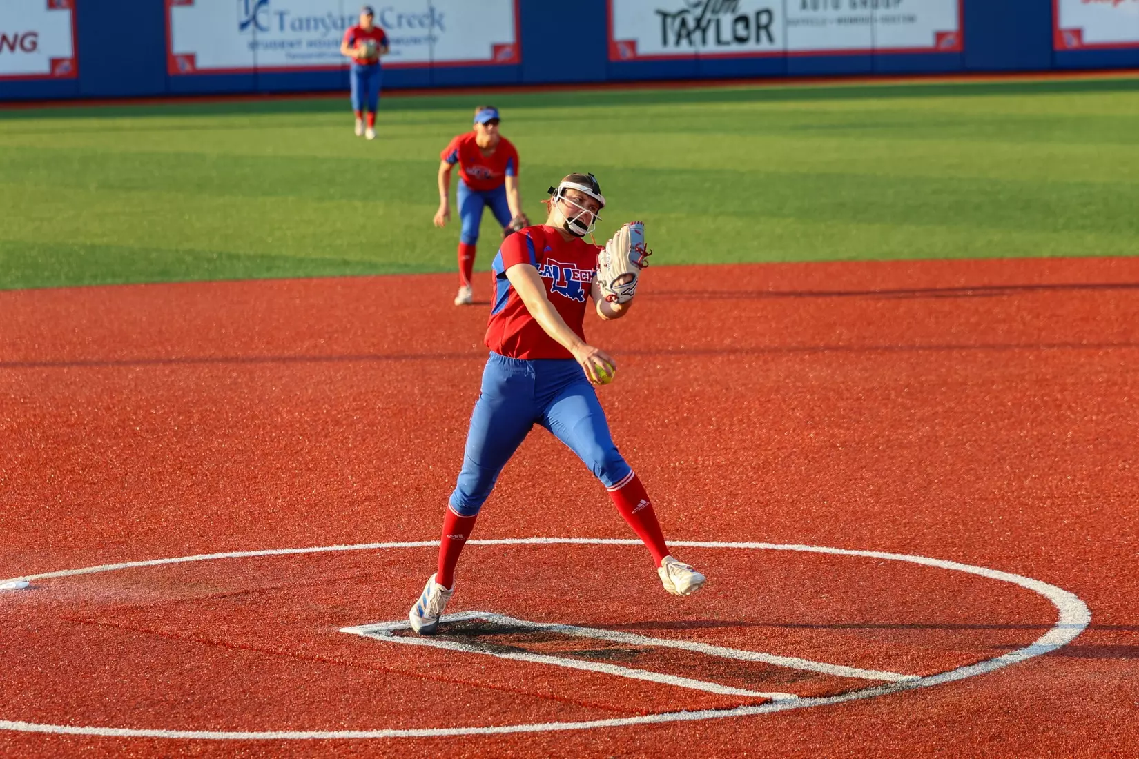 LA Tech defeats ULL 2-1 on Tuesday night.