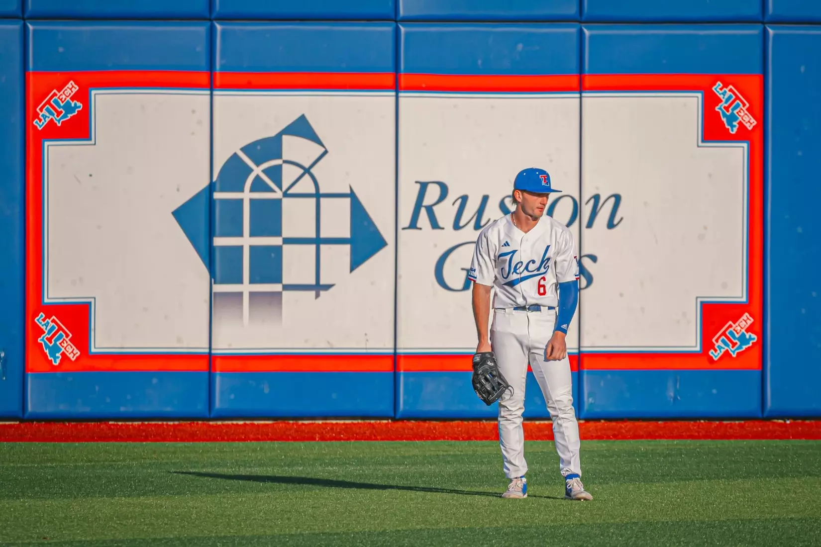 Bulldogs walk off Flames, 7-6, in the series opener at the Love Shack