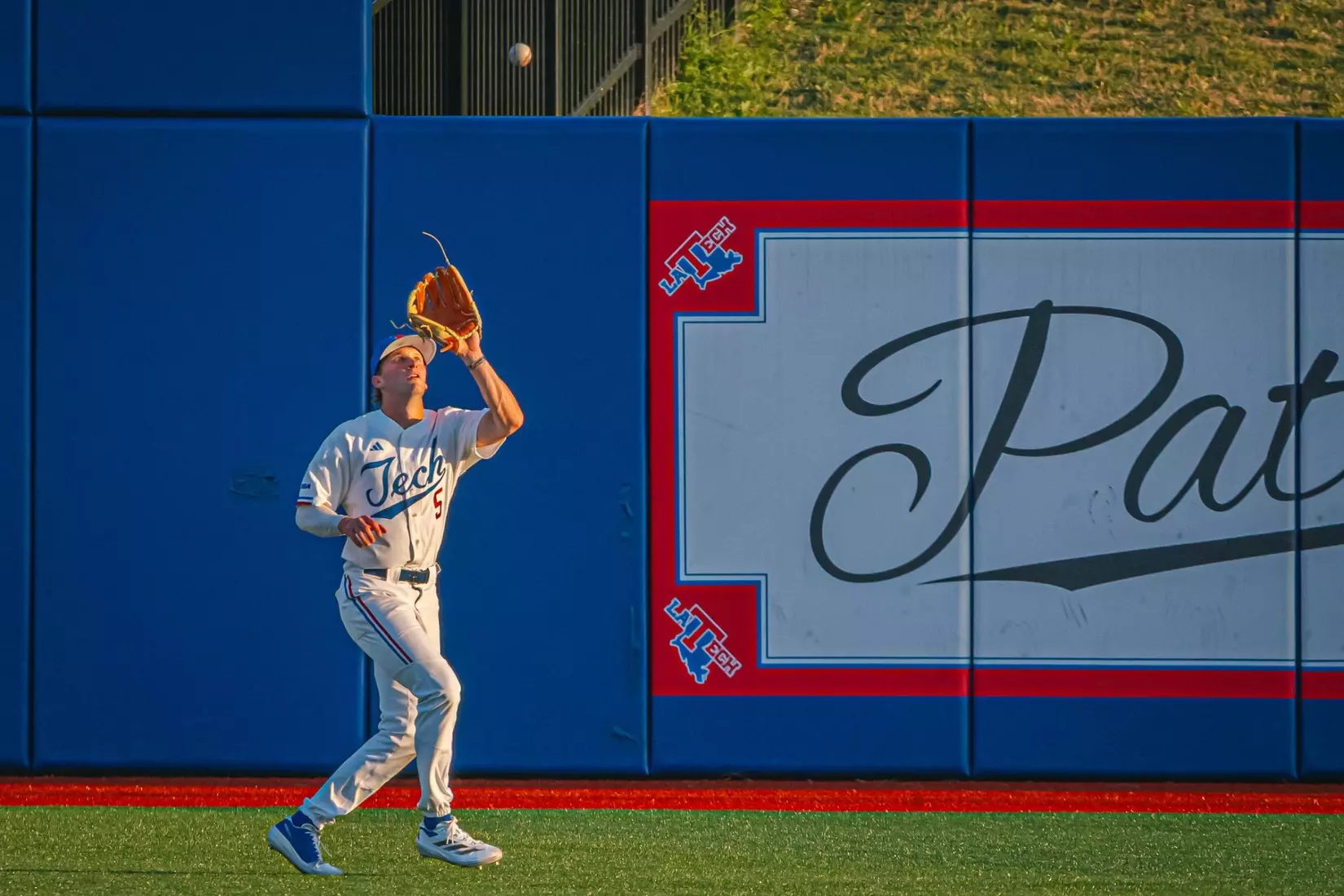 Bulldogs walk off Flames, 7-6, in the series opener at the Love Shack