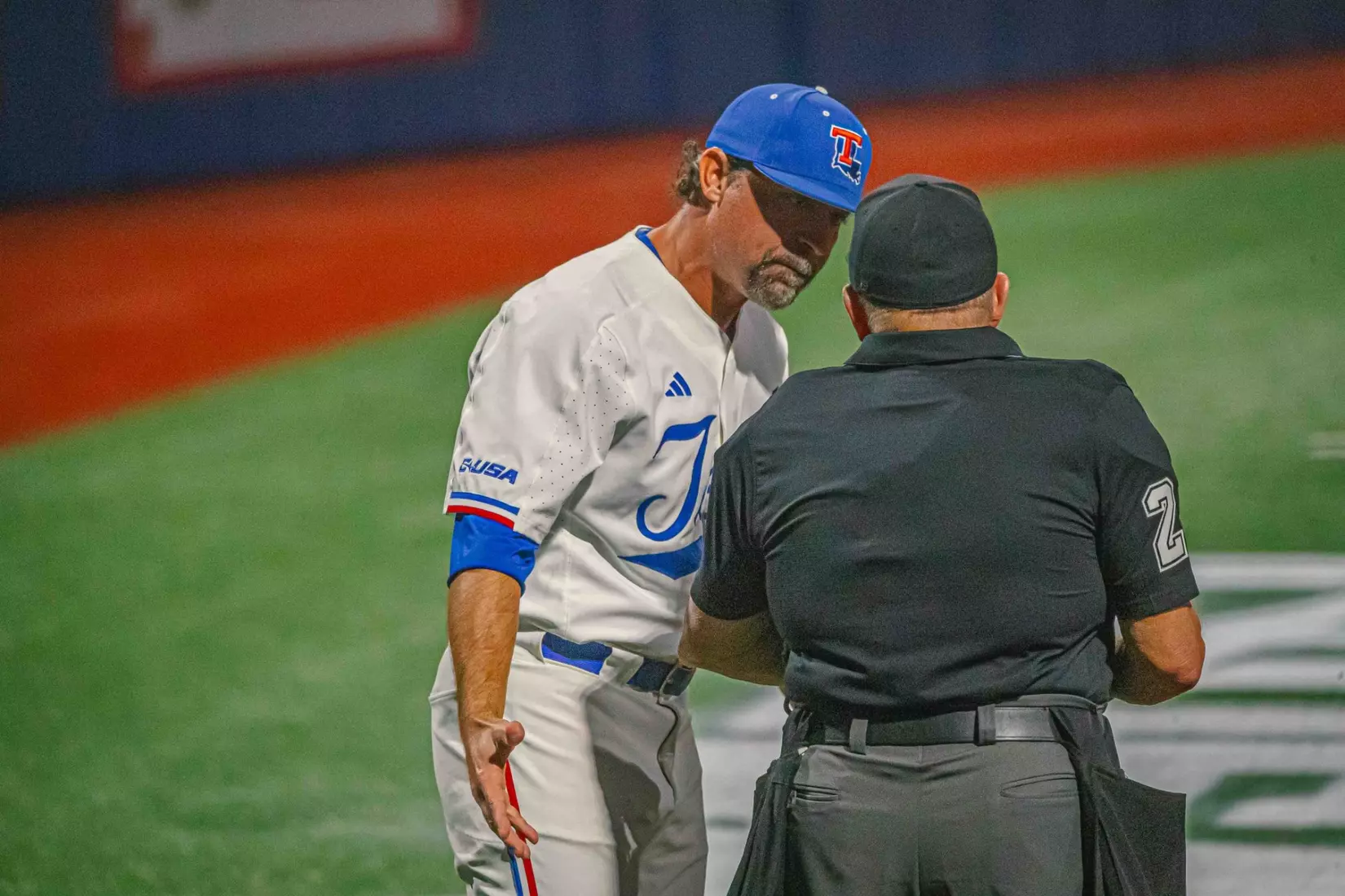 Bulldogs walk off Flames, 7-6, in the series opener at the Love Shack