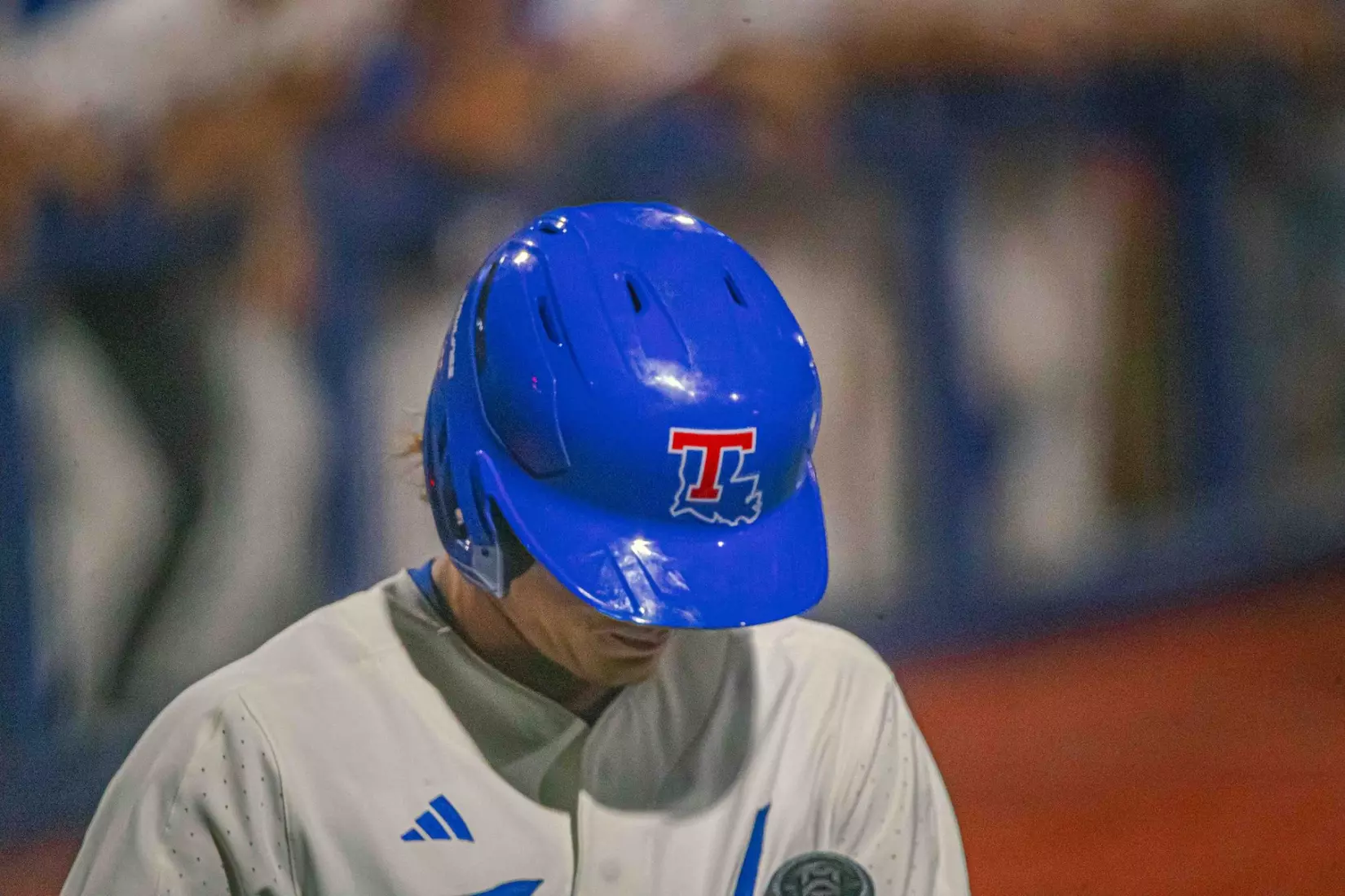 Bulldogs walk off Flames, 7-6, in the series opener at the Love Shack