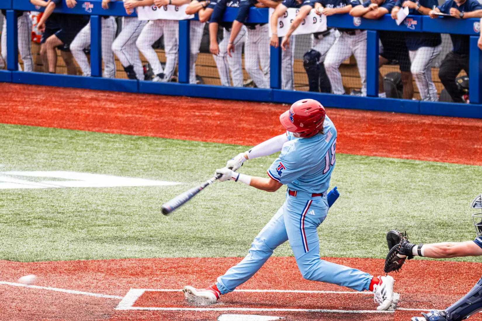 Bulldogs take Saturday rubber match over Flames, 4-3