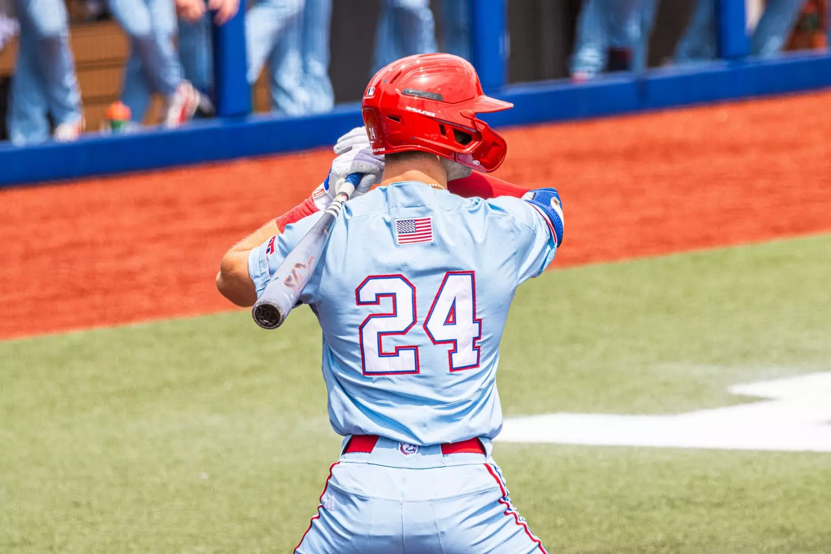 Bulldogs take Saturday rubber match over Flames, 4-3