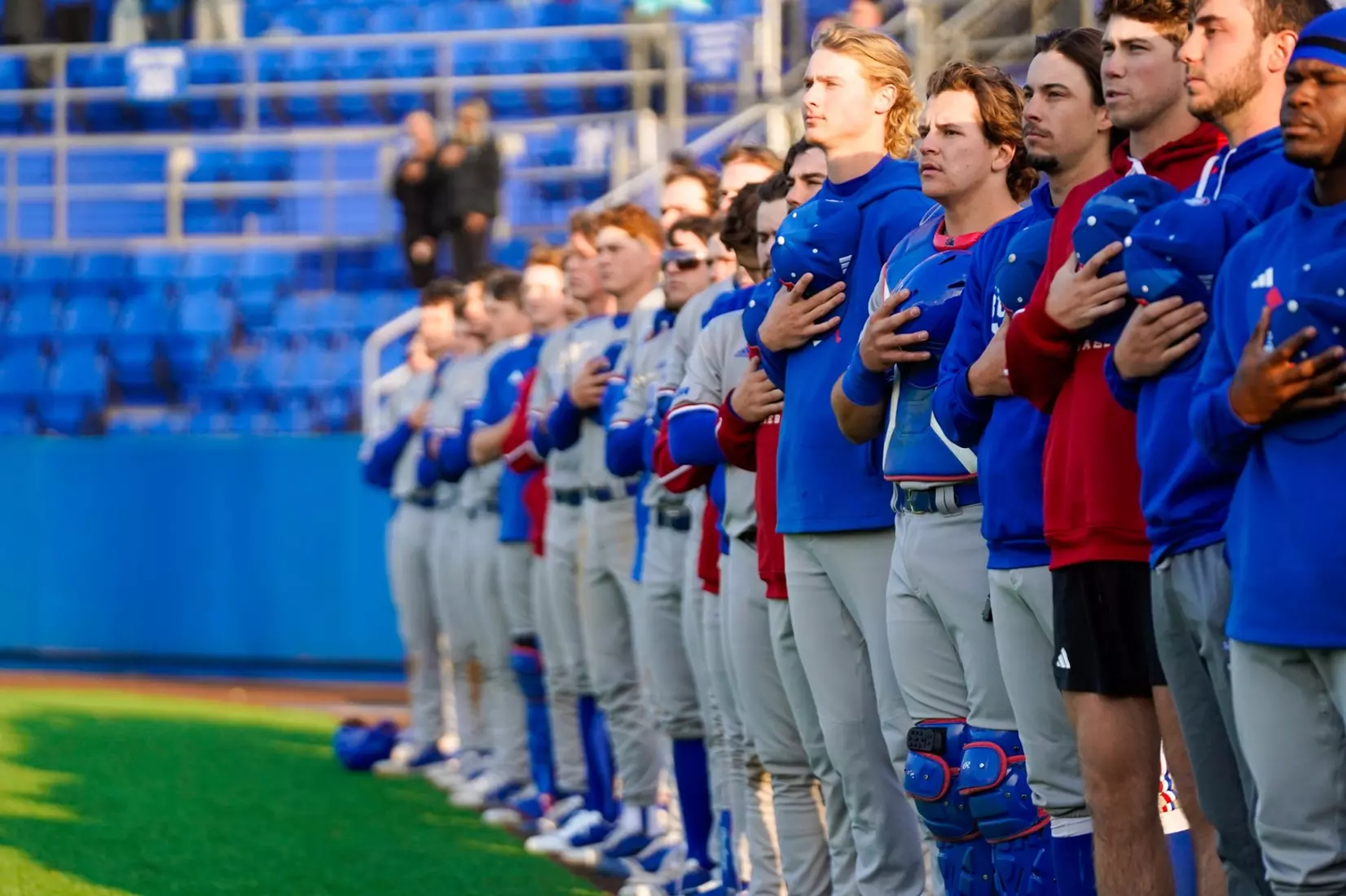 Trey Hawsey homers twice as Bulldogs take series opener from Blue Raiders