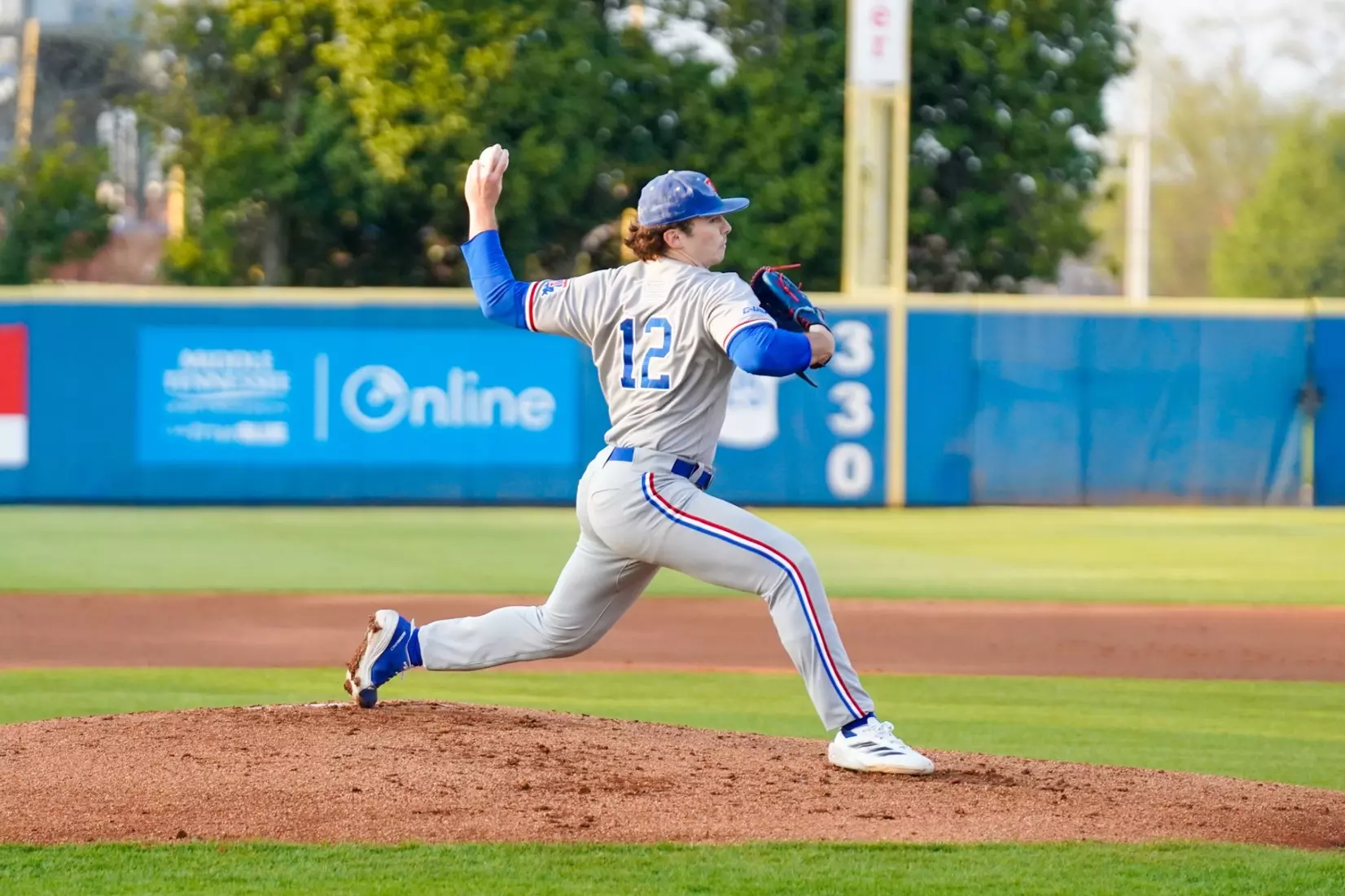 Trey Hawsey homers twice as Bulldogs take series opener from Blue Raiders