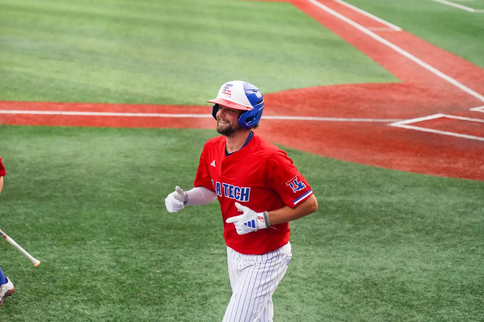 Sebastian Mexico's two-homer day lifts Bulldogs past Golden Lions, 11-6