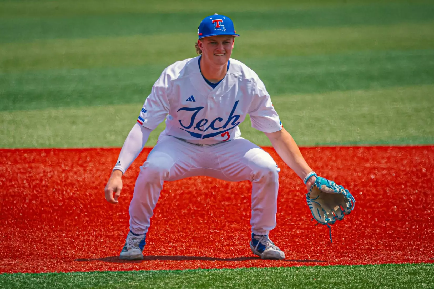 Bulldogs rout Patriots, 10-3, to force Sunday rubber match