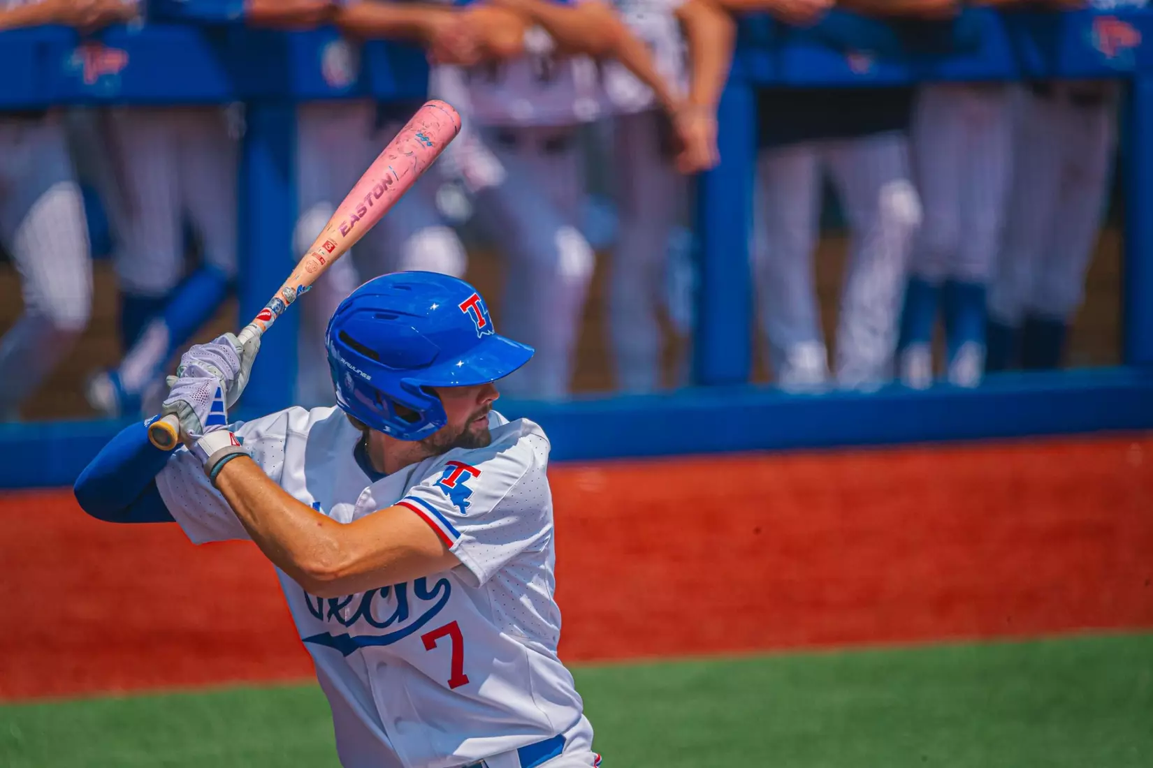 Bulldogs rout Patriots, 10-3, to force Sunday rubber match