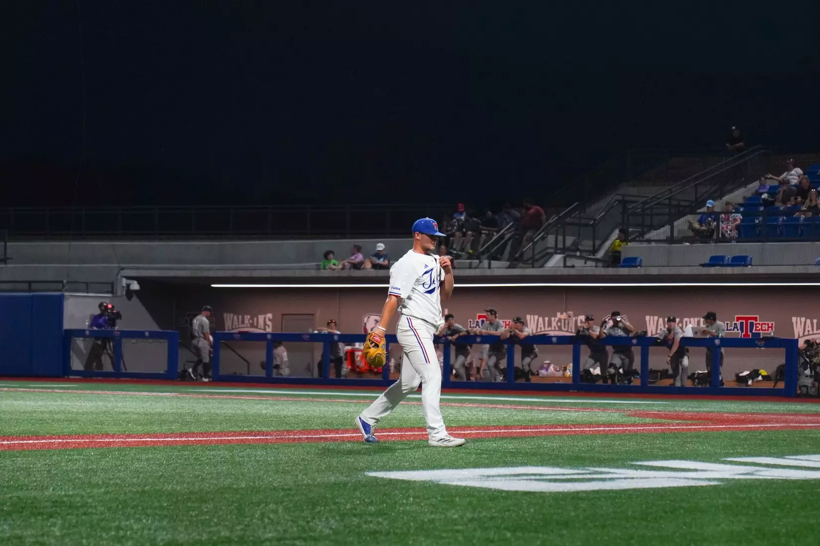 Bulldogs take series opener over Aggies, 12-7