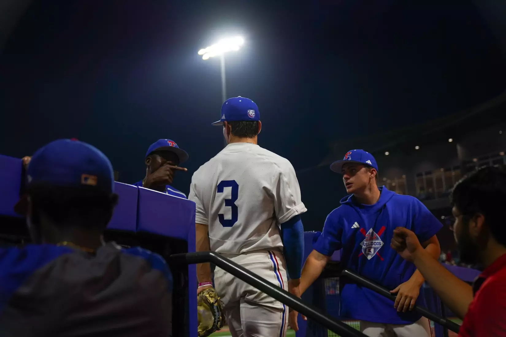 Bulldogs take series opener over Aggies, 12-7