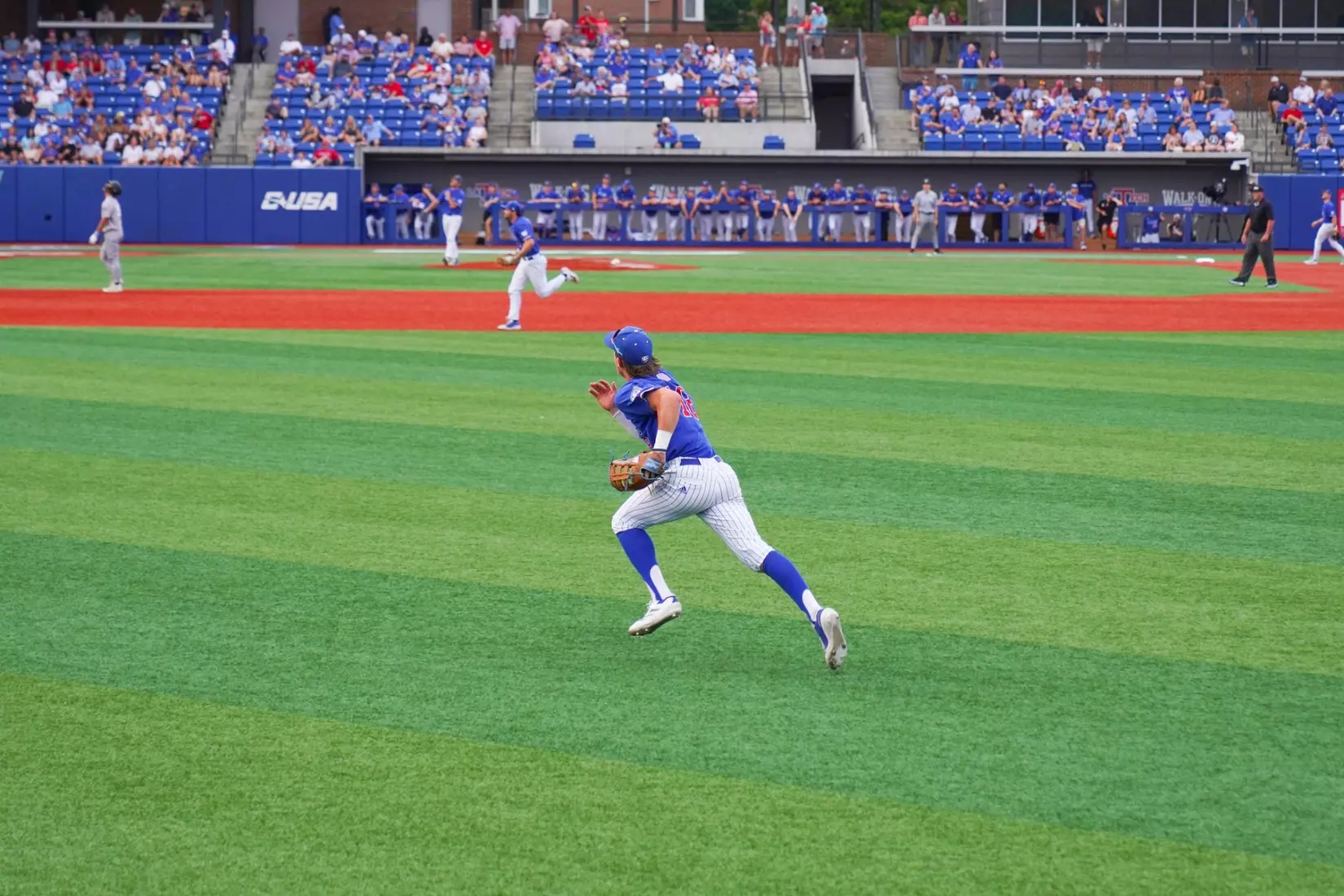 Late rally falls short for Bulldogs in 10-5 loss to Aggies to force rubber match