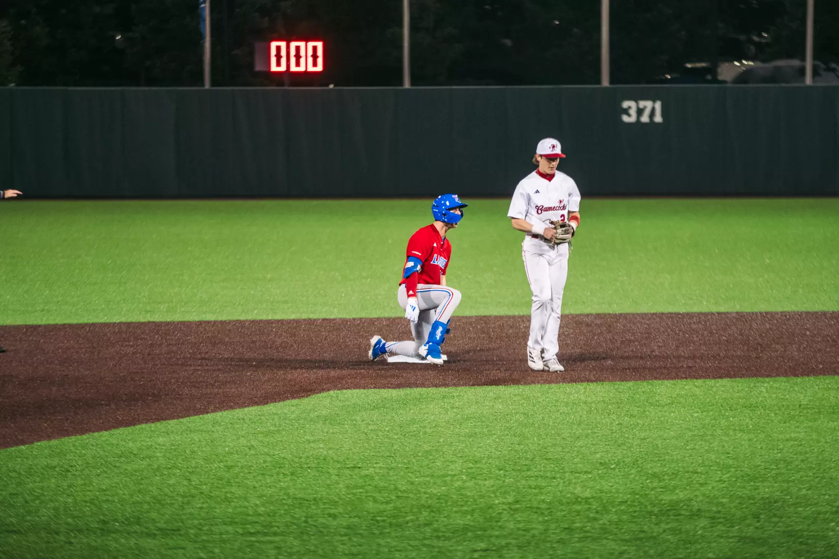 Bulldogs fall to Gamecocks, 9-7, in CUSA Championship opener