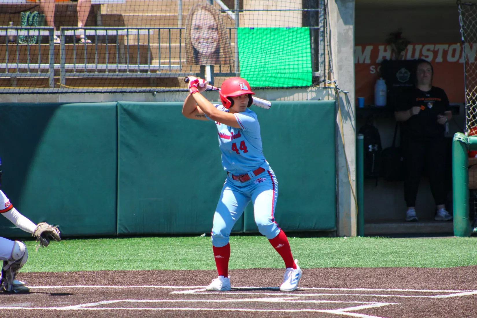 Bulldogs fall in extras to Bearkats.