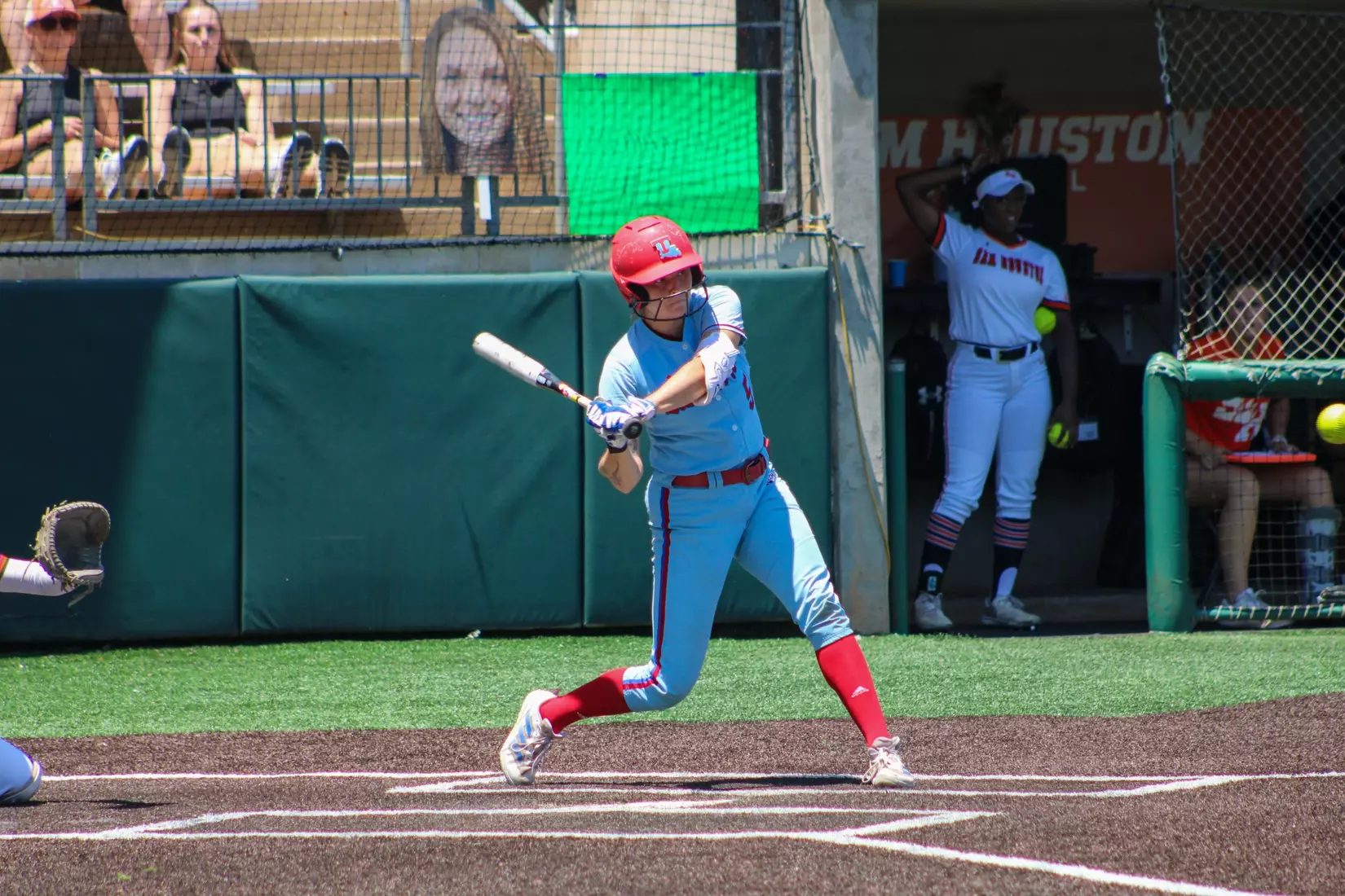 Bulldogs fall in extras to Bearkats.