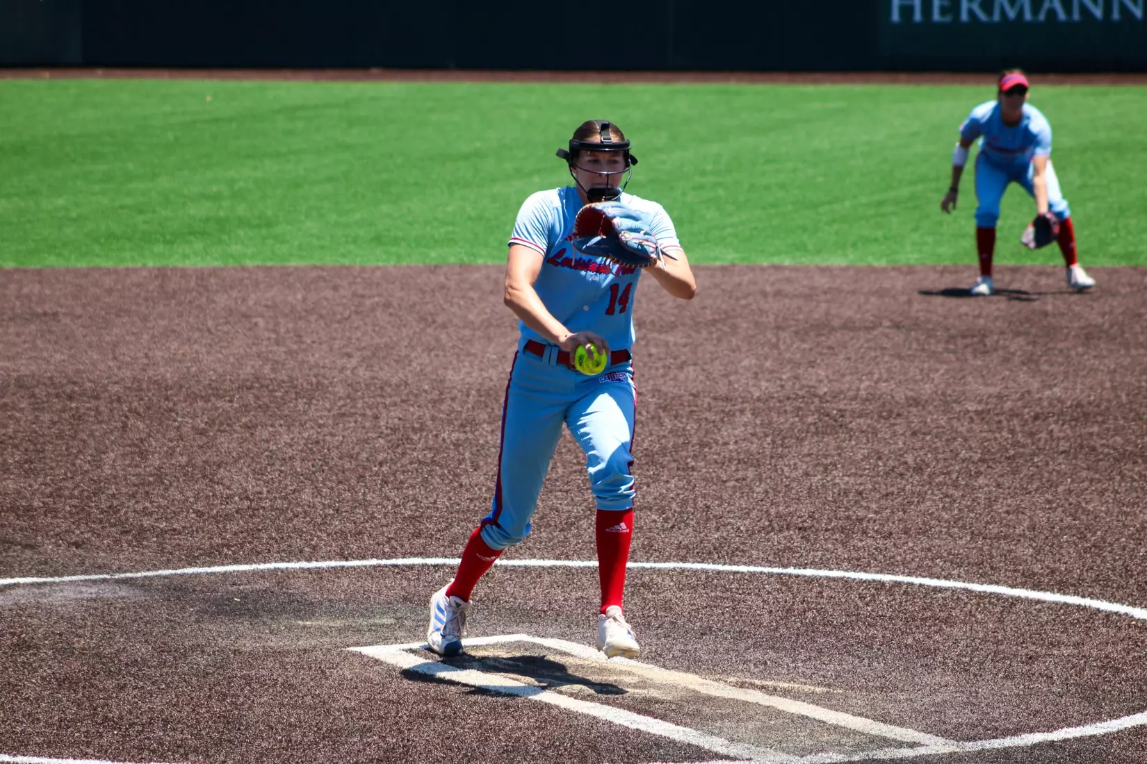 Bulldogs fall in extras to Bearkats.
