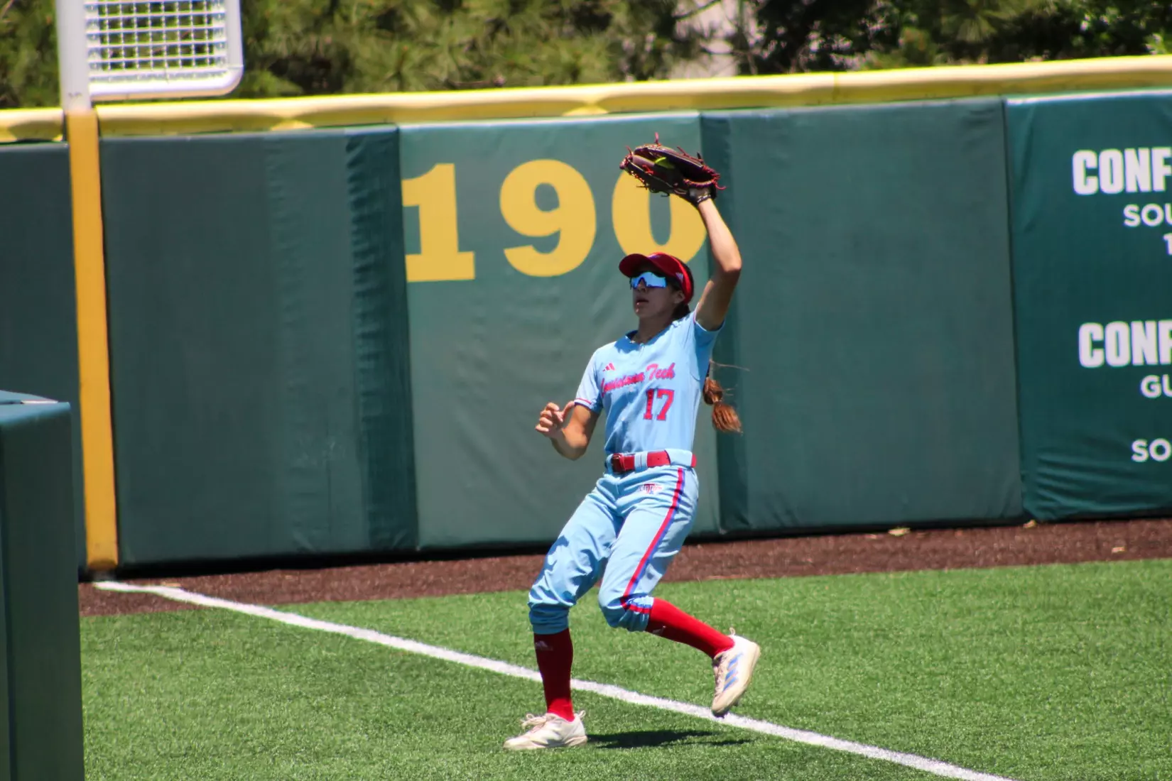 Bulldogs fall in extras to Bearkats.