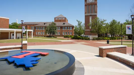 Louisiana Tech centennial plaza