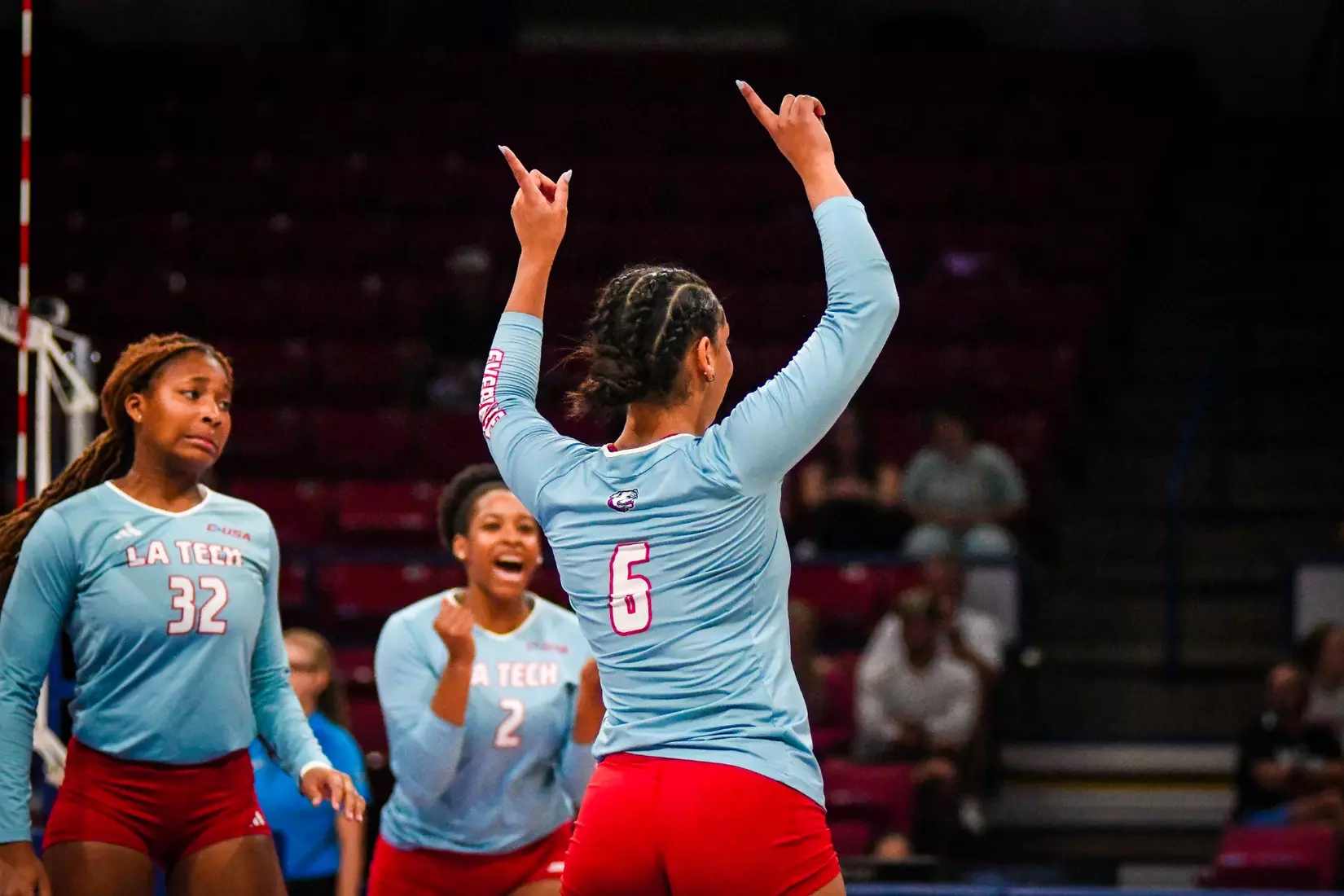 Bulldogs hold off Tigers in gritty five-set win in their home opener