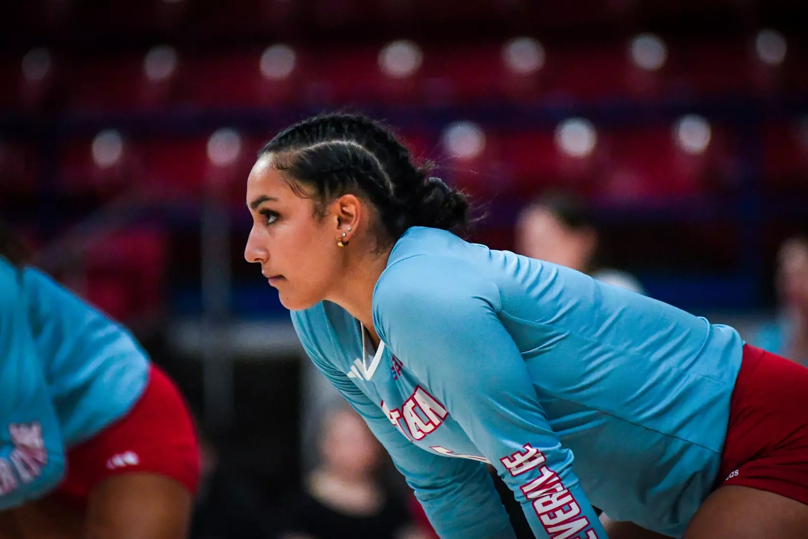 Bulldogs hold off Tigers in gritty five-set win in their home opener