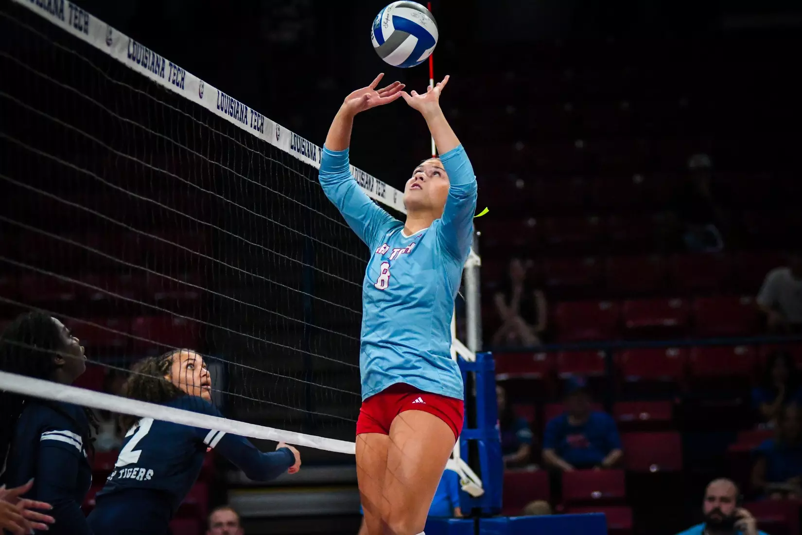 Bulldogs hold off Tigers in gritty five-set win in their home opener