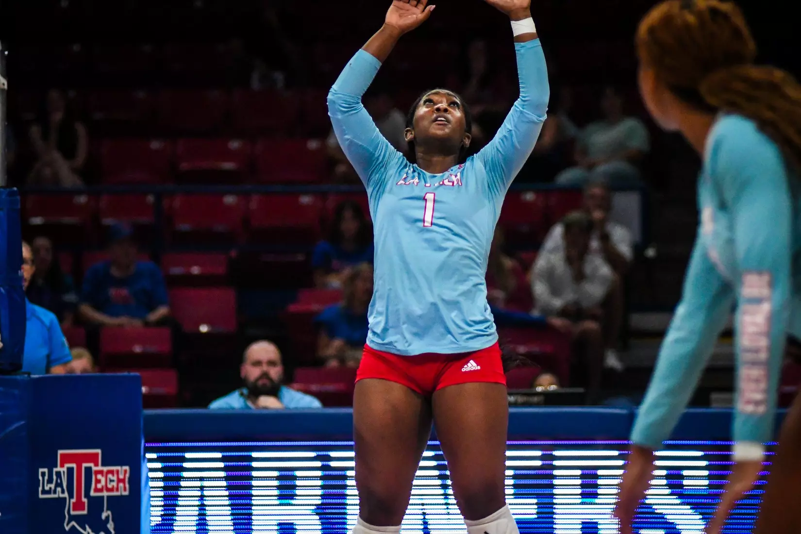 Bulldogs hold off Tigers in gritty five-set win in their home opener