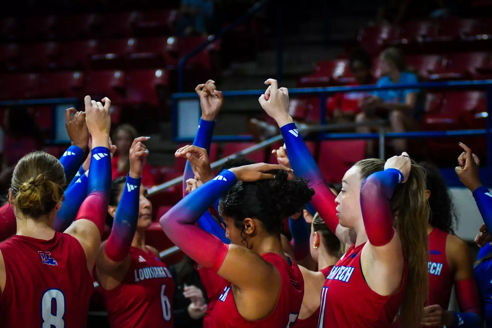Bulldogs fall in four tight sets to Huskies