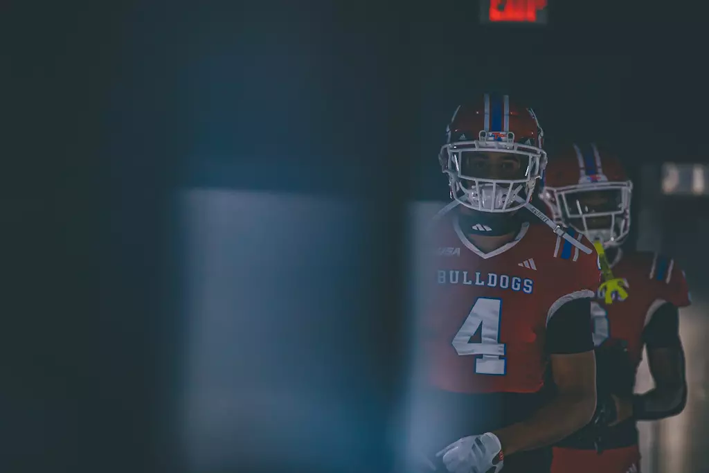 Bulldogs beat rival Golden Eagles 30-20
