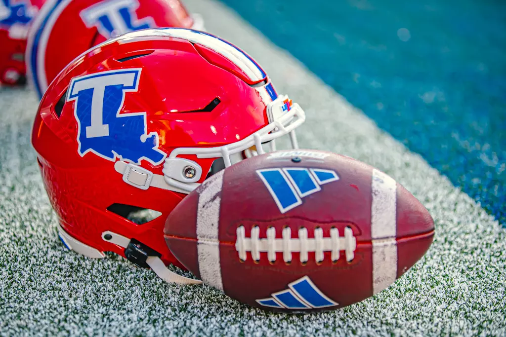Bulldogs beat rival Golden Eagles 30-20