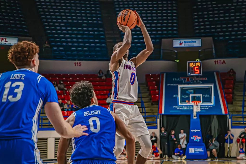 DJ Dudley hit the game-winning three as the Bulldogs overcame a 20-point deficit to defeat the Blue Raiders, 59-58, on Wednesday night
