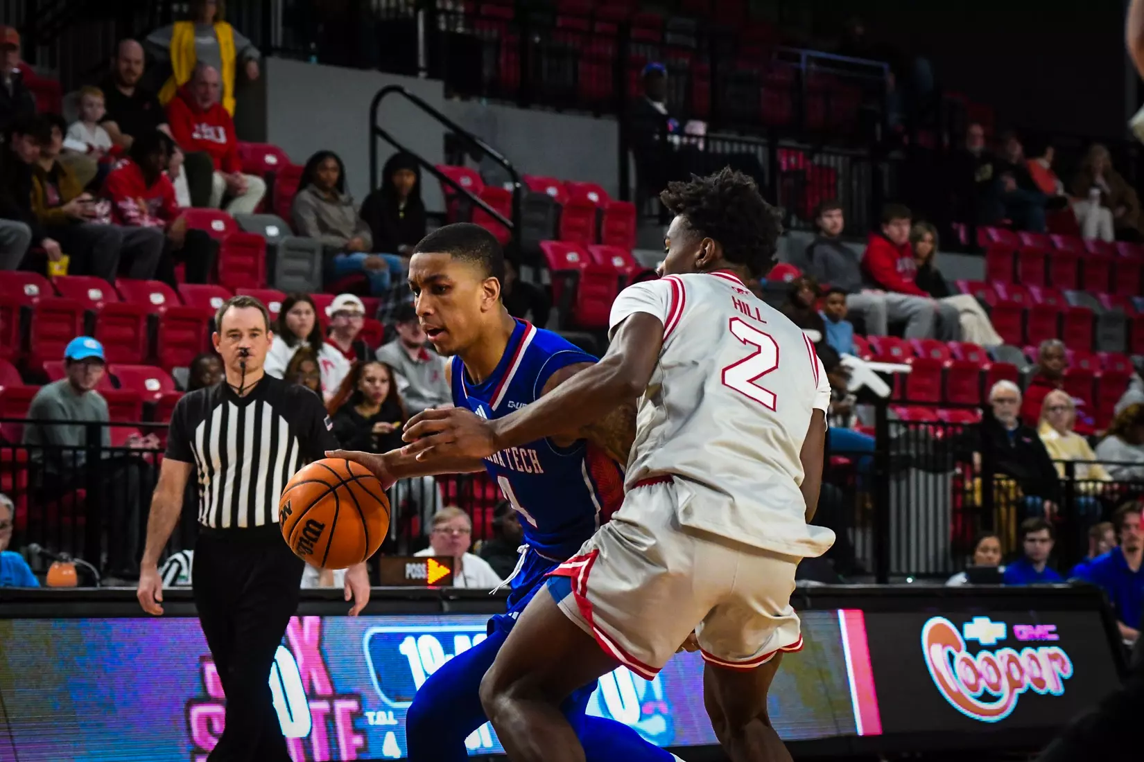 Bulldogs comeback effort falls short in 64-60 loss to Gamecocks on Saturday