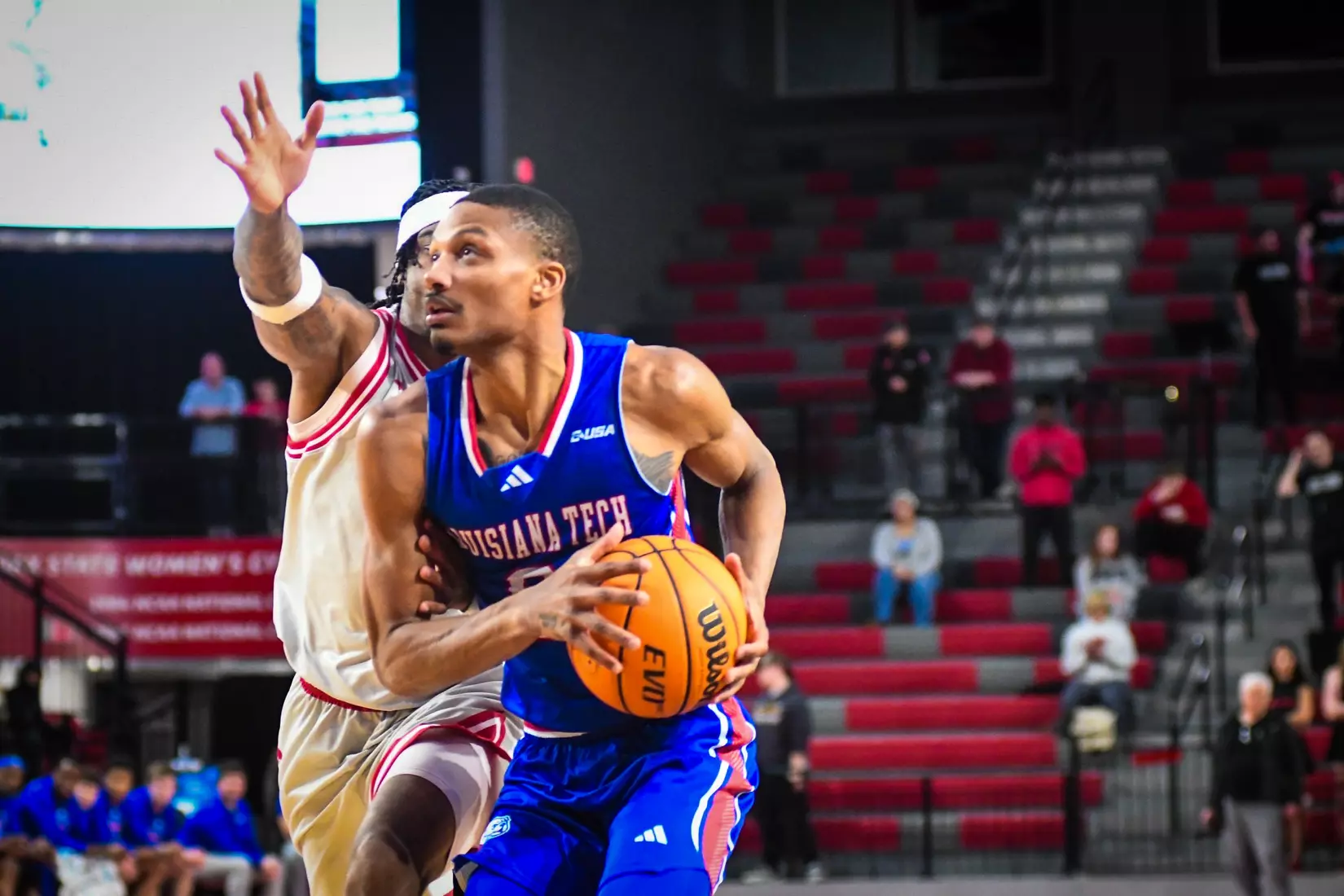 Bulldogs comeback effort falls short in 64-60 loss to Gamecocks on Saturday