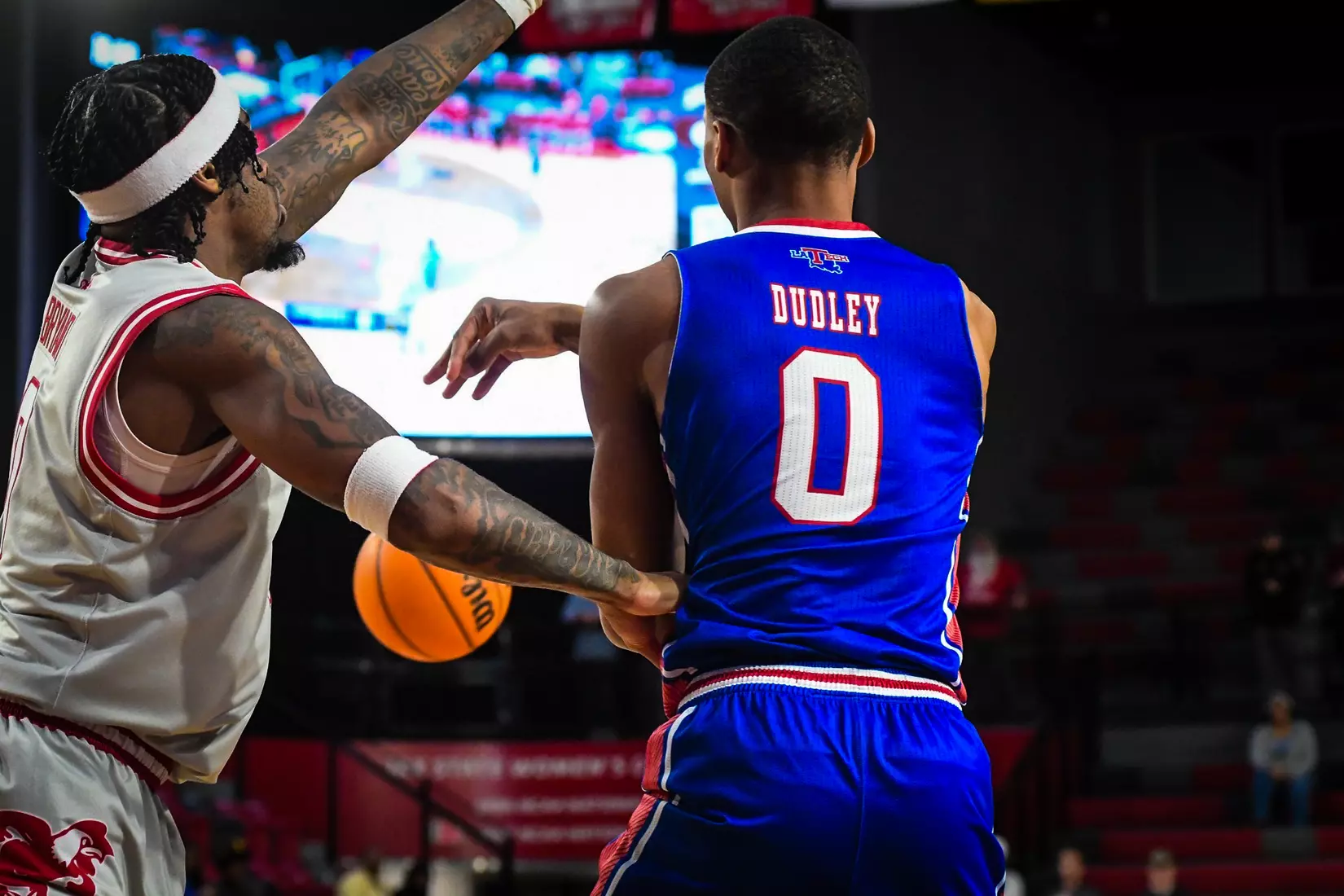 Bulldogs comeback effort falls short in 64-60 loss to Gamecocks on Saturday