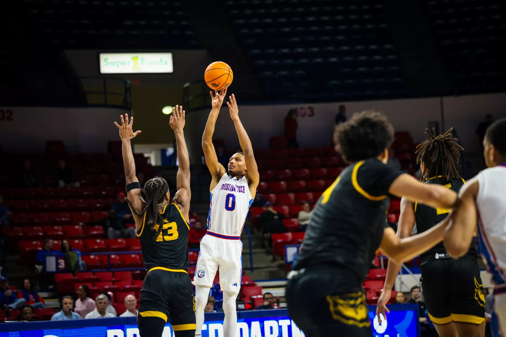 Bulldogs storm back in second half, defeat Owls 82-76 on Friday afternoon inside the Thomas Assembly Center