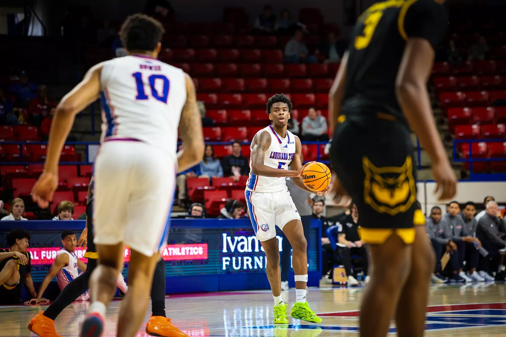 Bulldogs storm back in second half, defeat Owls 82-76 on Friday afternoon inside the Thomas Assembly Center
