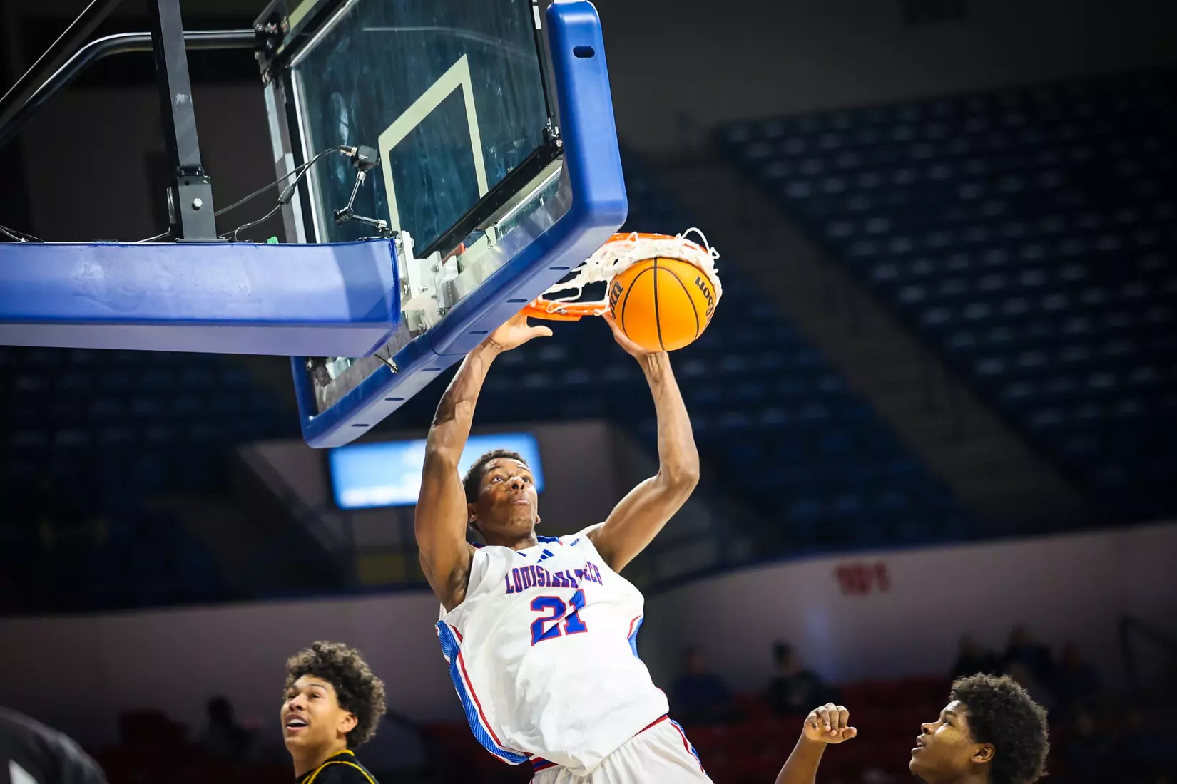 Bulldogs storm back in second half, defeat Owls 82-76 on Friday afternoon inside the Thomas Assembly Center
