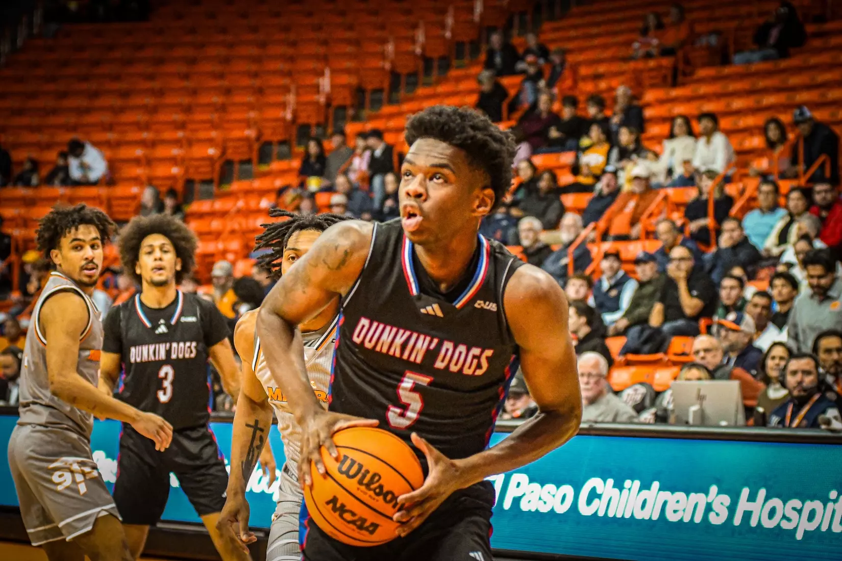 Bulldogs pick up first road win, defeat Miners 69-59 in El Paso