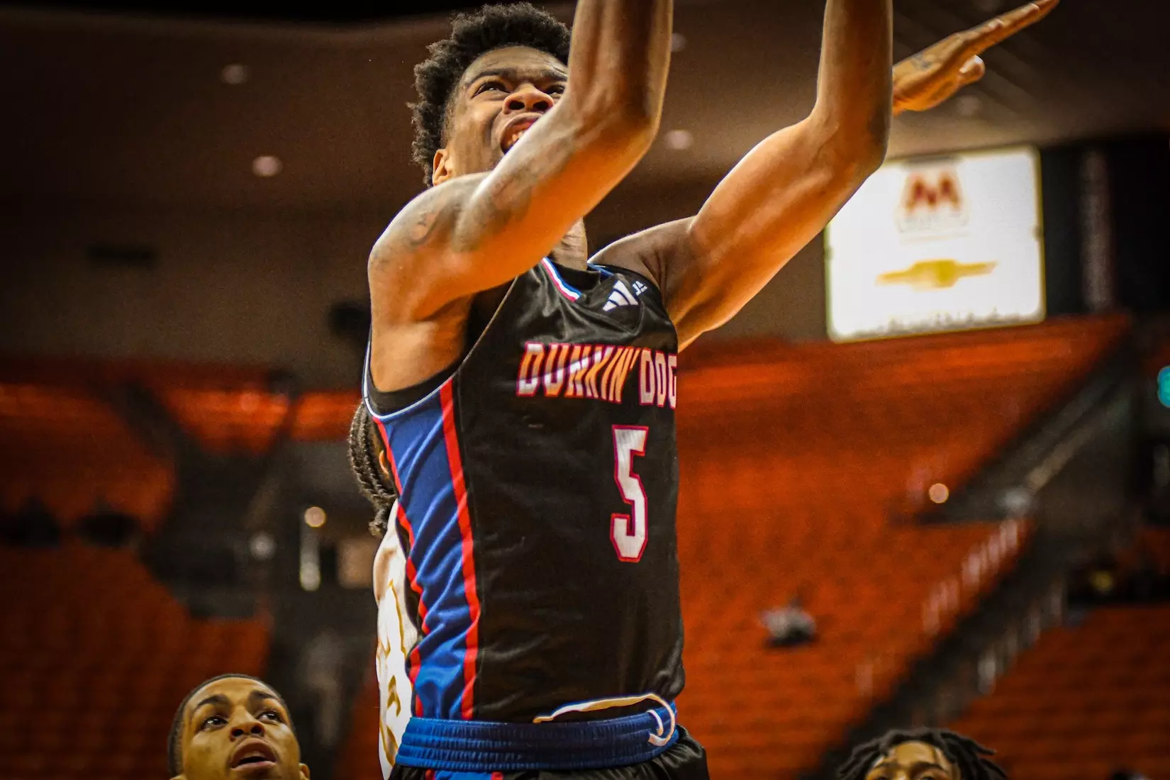 Bulldogs pick up first road win, defeat Miners 69-59 in El Paso