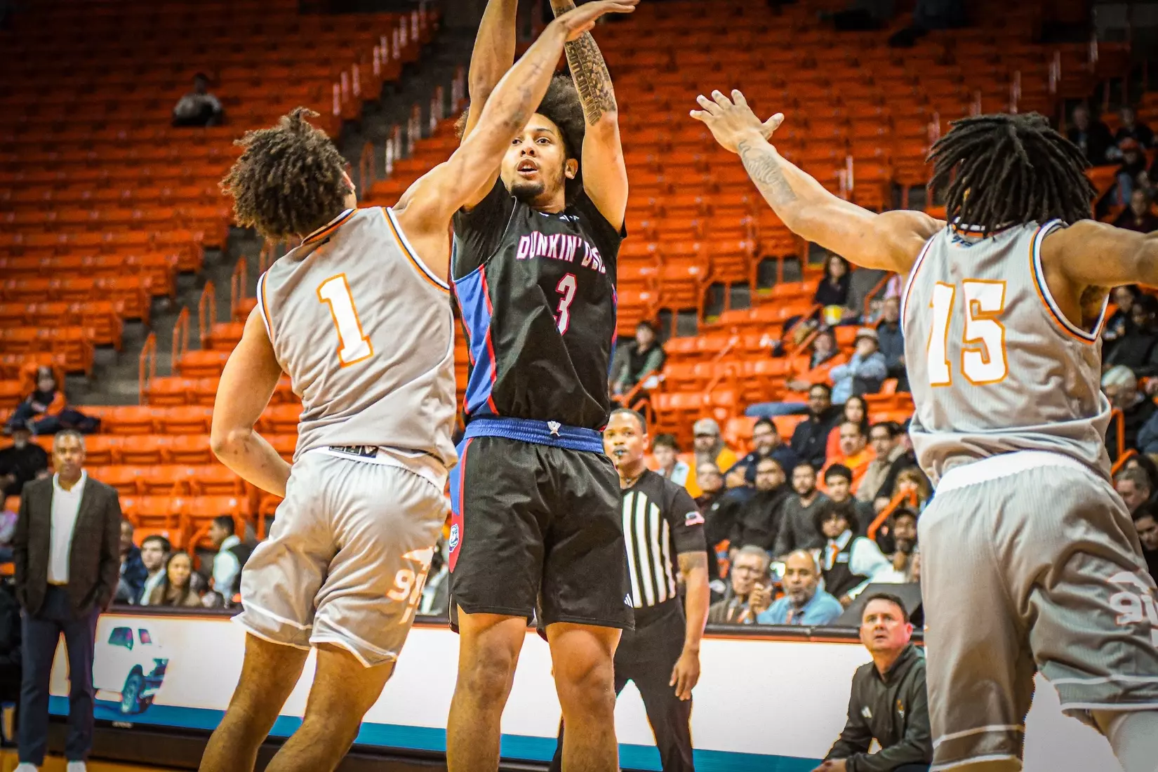 Bulldogs pick up first road win, defeat Miners 69-59 in El Paso