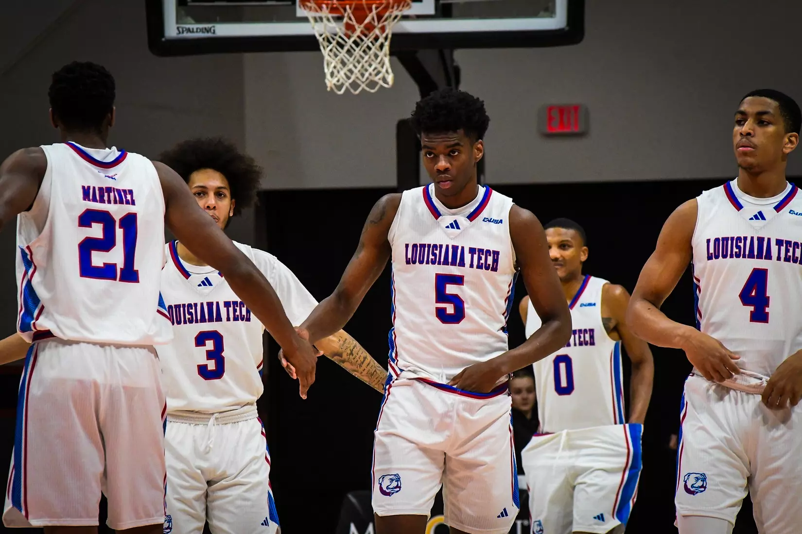Bulldogs fall to Bearkats in Huntsville