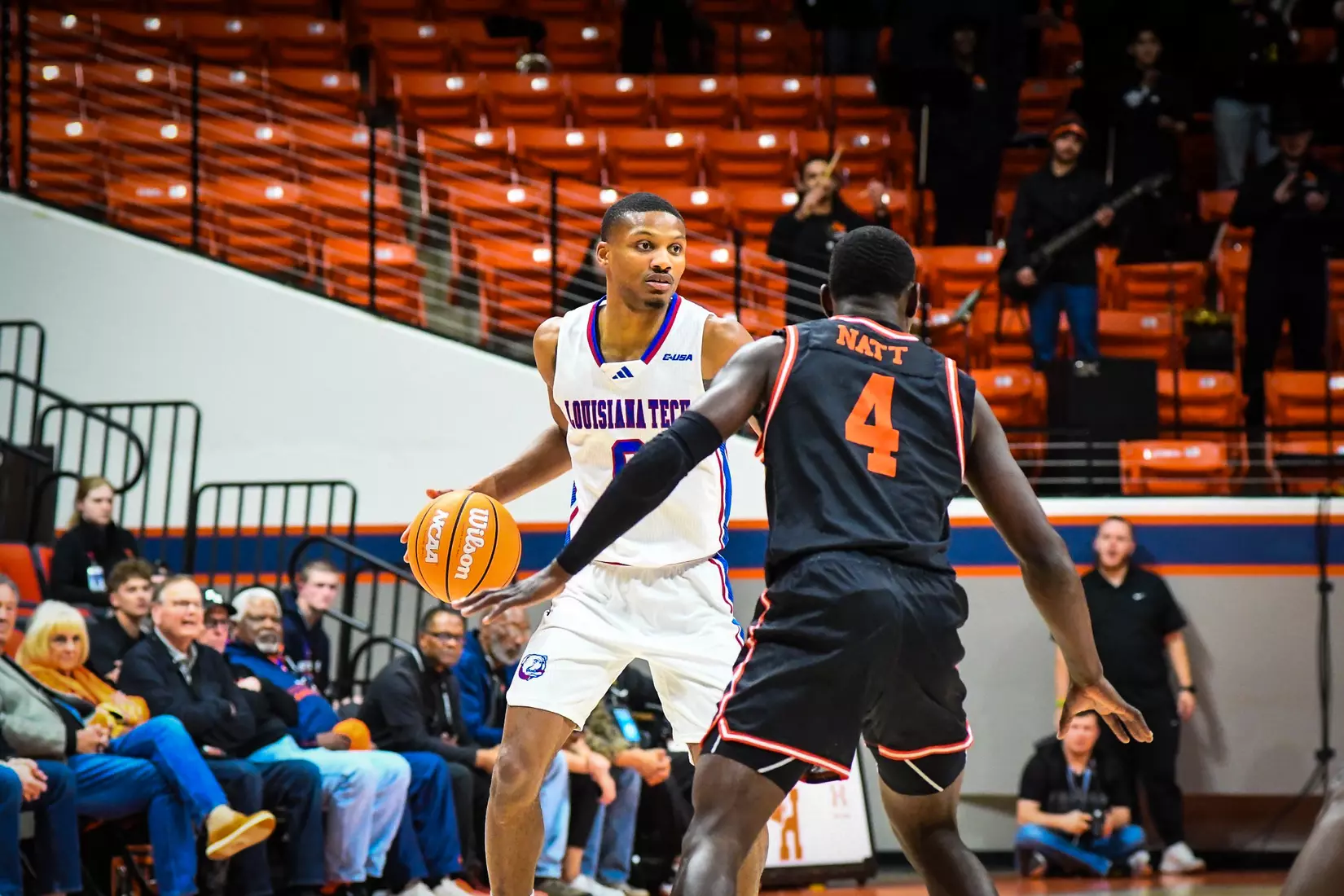 Bulldogs fall to Bearkats in Huntsville