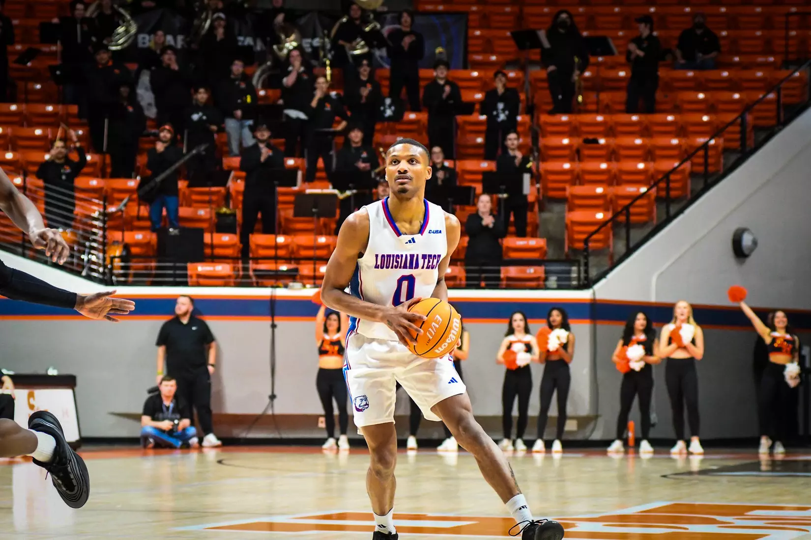 Bulldogs fall to Bearkats in Huntsville