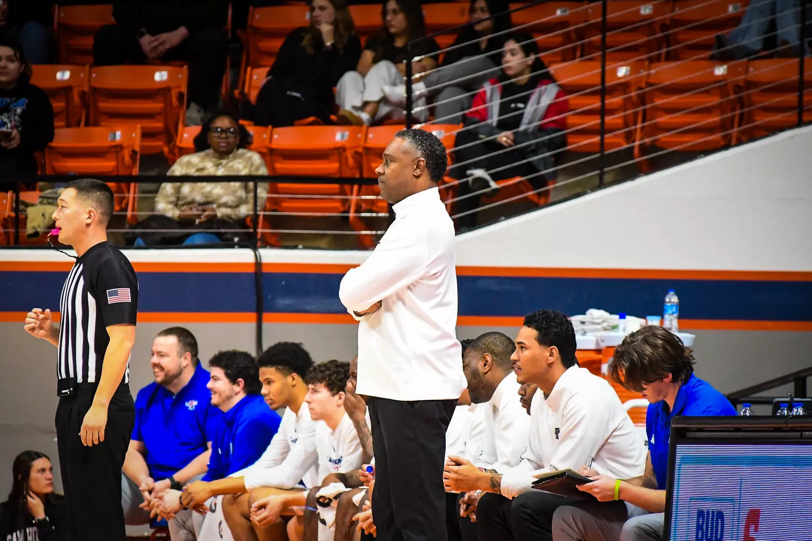 Bulldogs fall to Bearkats in Huntsville