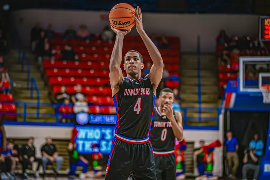 Bulldogs fall at home to Flames, 72-56, on Thursday night